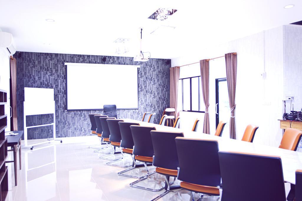 Vantage Health Resort Nong Prue Bagian luar foto
